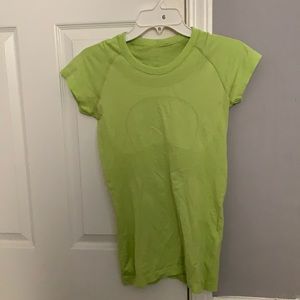 Lululemon swiftly tech top size 6